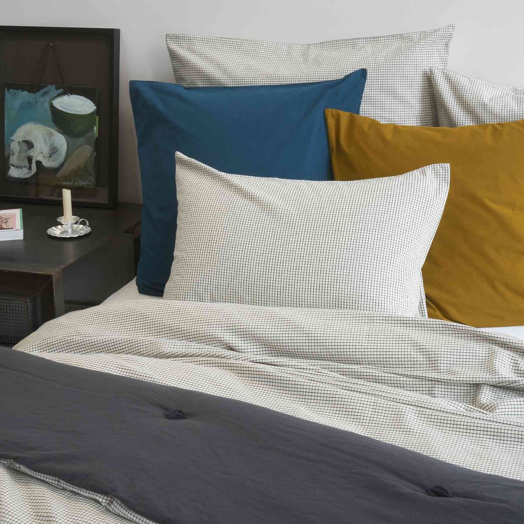 federa celeste noci, colore noci, taglia 65 x 65. chiusura pratica e discreta per un effetto pulito e ordinato