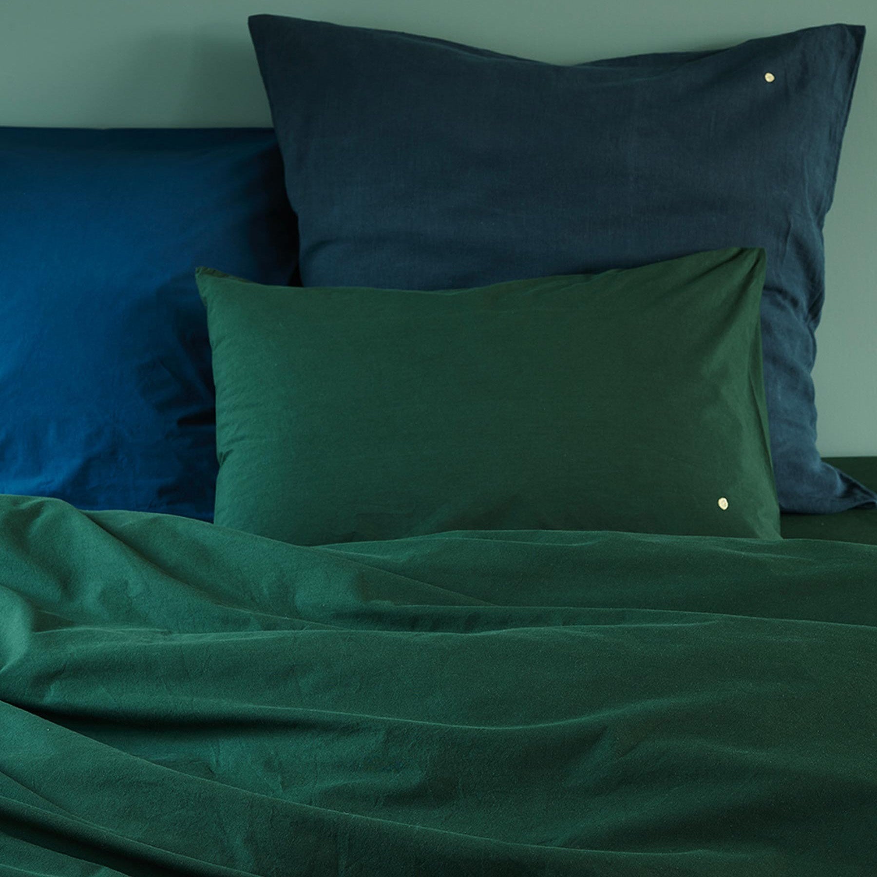 federa celeste nori, colore nori, taglia 50 x 70. perfetta per rivestire cuscini da letto o decorativi con stile e comfort