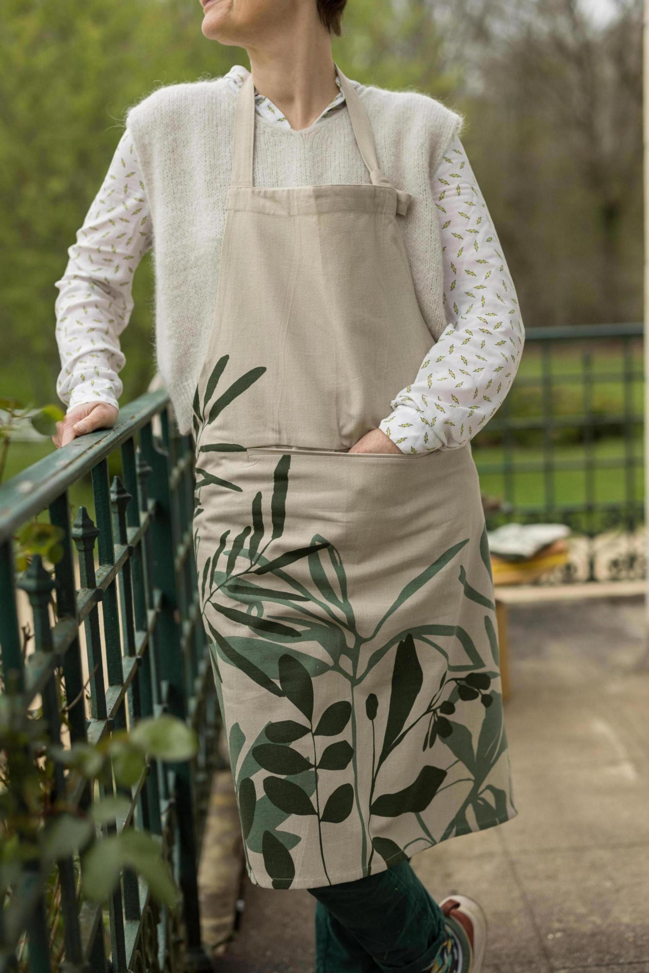 grembiule da cucina con tasca majda multico, colore multico, taglia 72 x 85. ideale per cucinare con stile e protezione