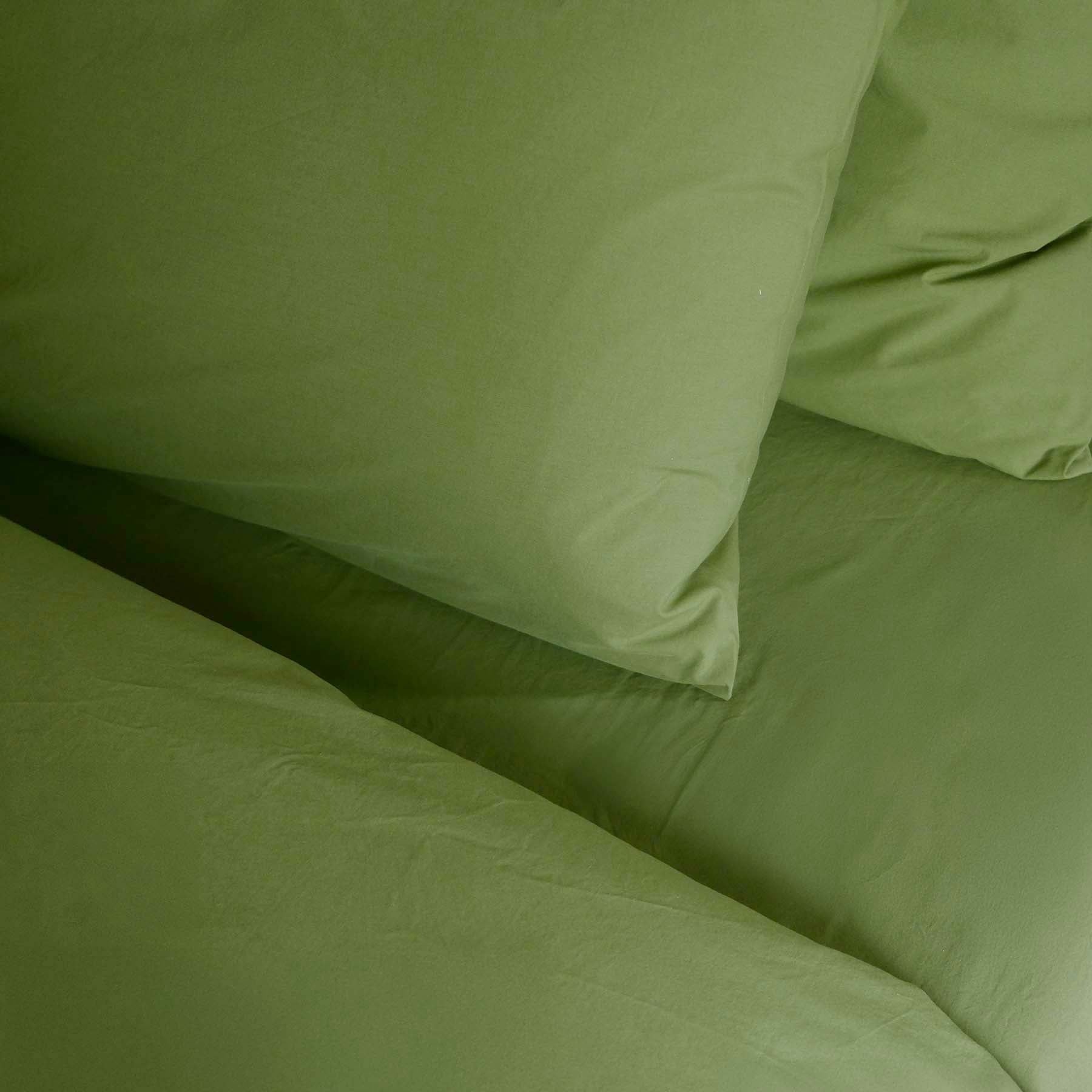 lenzuolo con angoli celeste pistacchio, colore pistacchio, taglia 160 x 200. realizzato in 100% cotone bio, assicura...