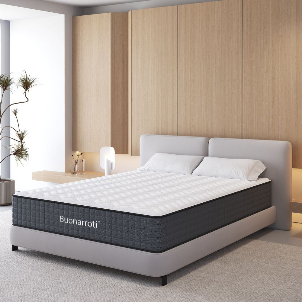 materasso matrimoniale balto 160x190x25 h cm tessuto antibatterico, vista laterale per evidenziare lo spessore e la struttura