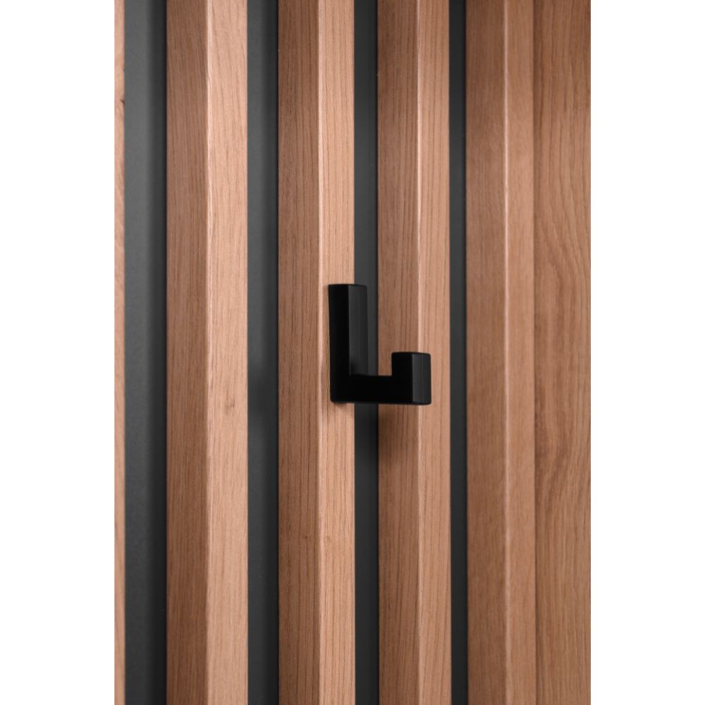 mobile ingresso medan 42b cannettato con 2 ante e panca colore quercia e antracite, ambientazione d’arredo con il prodotto protagonista