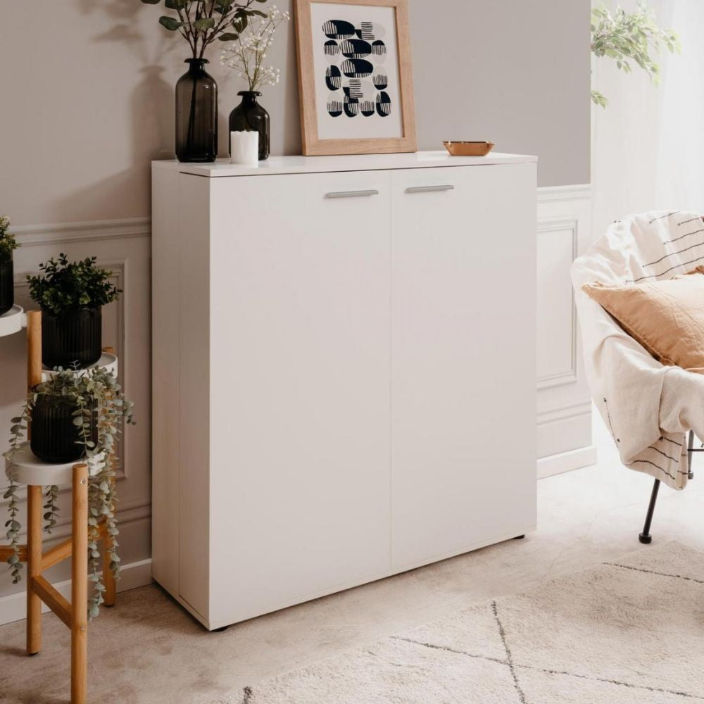 scarpiera satos02a bianca 2 ante e 8 ripiani, vista ambientata in corridoio o zona servizio