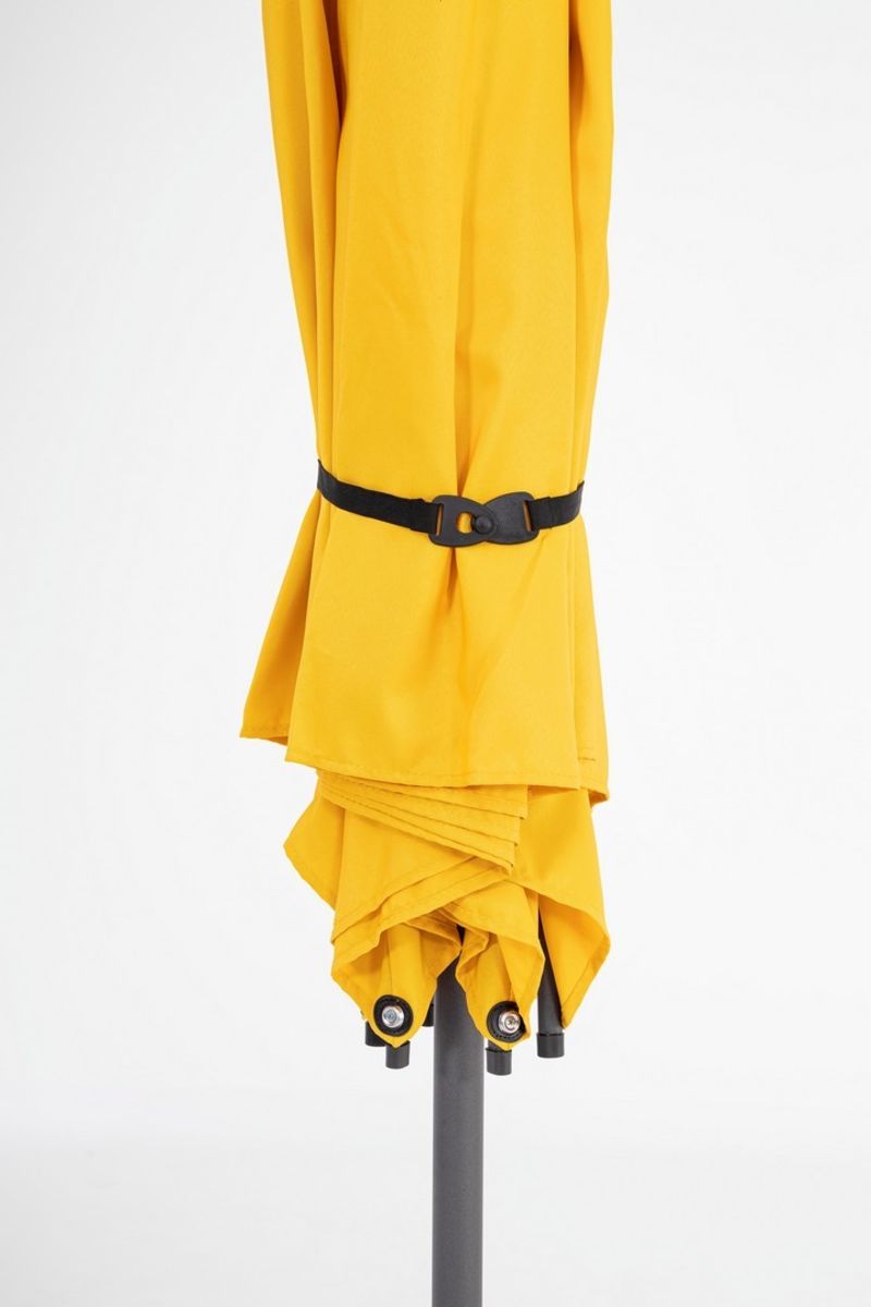 ombrellone da giardino samba con palo centrale in acciaio e telo giallo, facile da aprire e chiudere con sistema a manovella