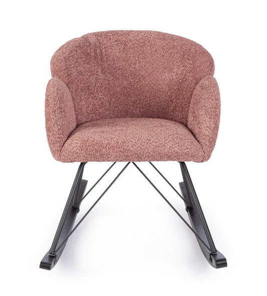 poltrona sibilla in tessuto effetto bouclé ruggine e base in legno rubberwood, vista ambientata in soggiorno o angolo lettura