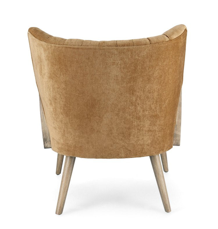 poltrona virna in tessuto effetto velluto giallo senape, gambe e braccioli in legno naturale, perfetta per aggiungere...