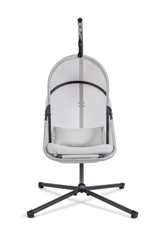 poltrona sospesa algar pieghevole, in acciaio antracite e copertura grigia, vista ambientata in terrazzo, giardino o veranda