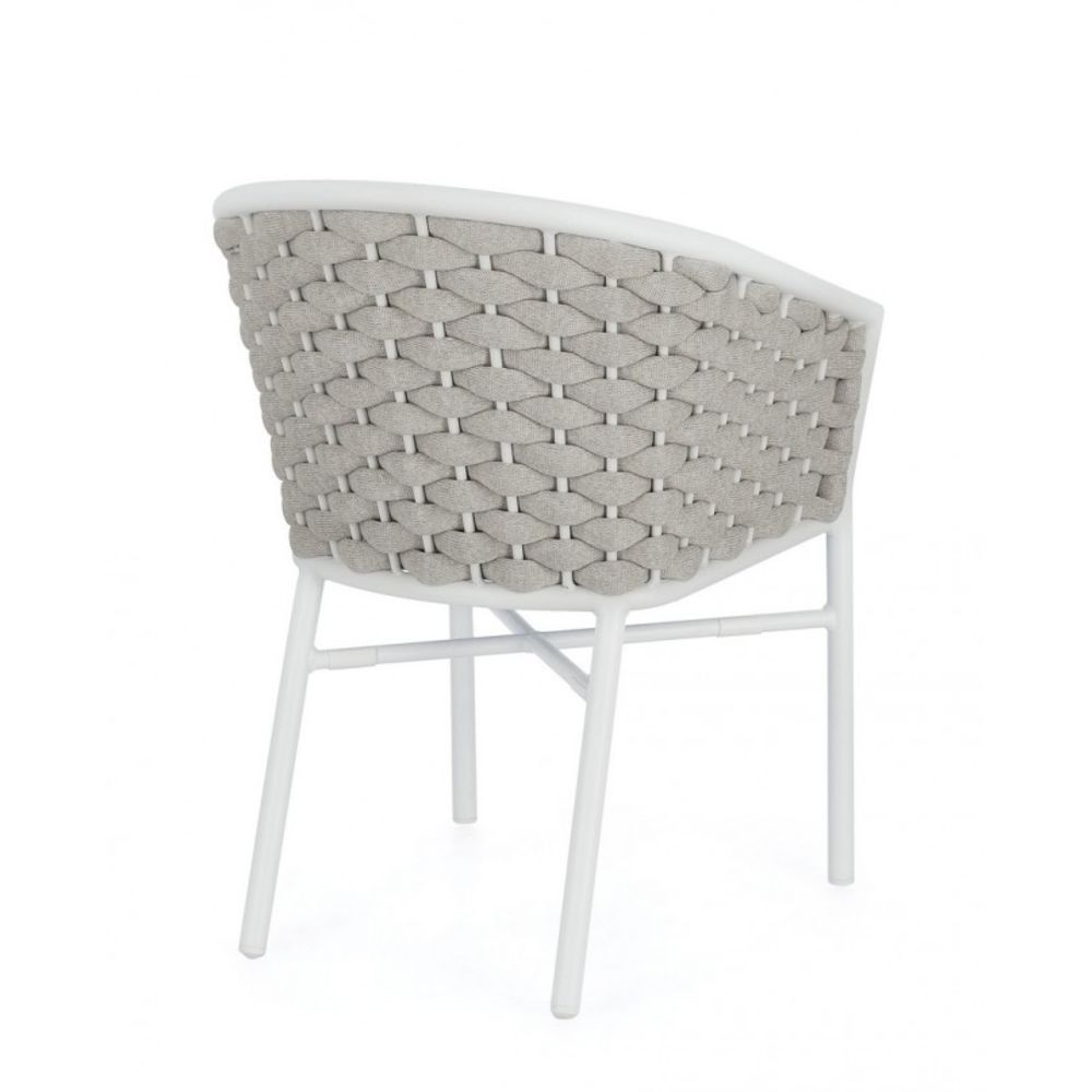 set di 4 poltroncine margalida in alluminio bianco con intreccio in corda grigio, con braccioli, vista ambientata in...