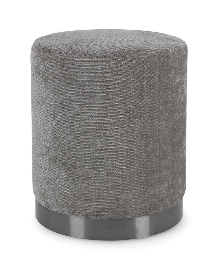pouf ernestine in tessuto grigio scuro e anello color metallo, pouf imbottito in tessuto o velluto con seduta confortevole