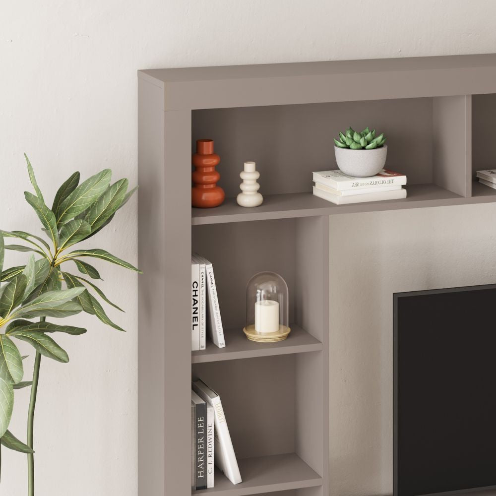 parete attrezzata leo con nicchia a giorno e anta a ribalta colore light mocha, vista laterale della parete attrezzata montata
