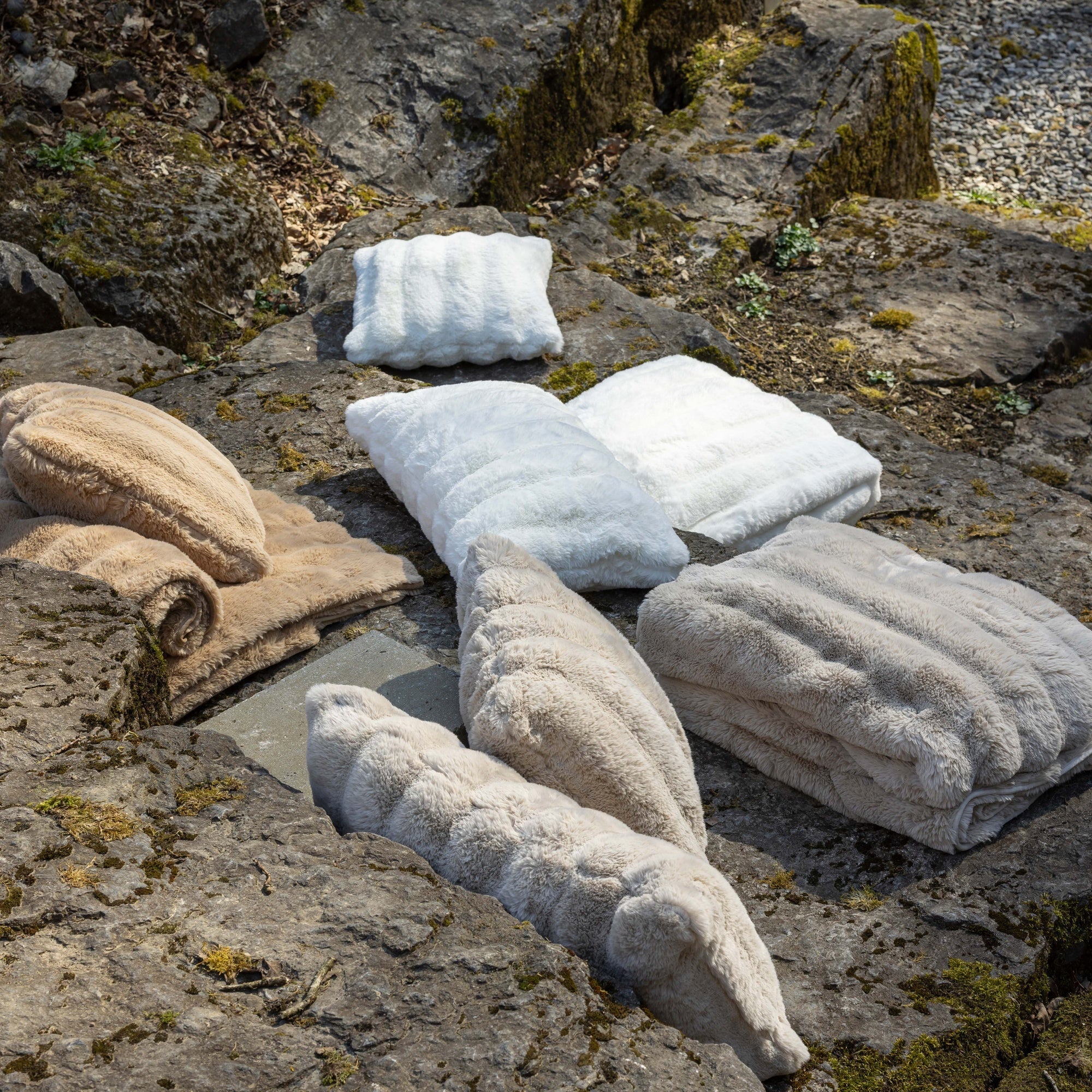 piumino astrid naturale, colore naturale, taglia 85 x 200. imbottitura adatta alla stagione fredda, trattiene il calore in...