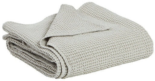 plaid riciclato maia lino, colore lino, taglia 140 x 200. plaid piegato in vista frontale su fondo bianco, perfetto per...