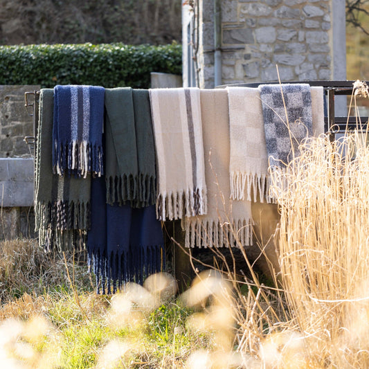 plaid riciclato tinta unita isabel nuvola, colore nuvola, taglia 130 x 160. coperta plaid soffice e calda, ideale per...