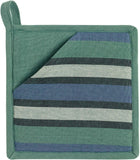 presina 2 in 1 riciclata yuna pavone, colore pavone, taglia 20 x 20. presina da cucina su sfondo neutro per una visione chiara del prodotto