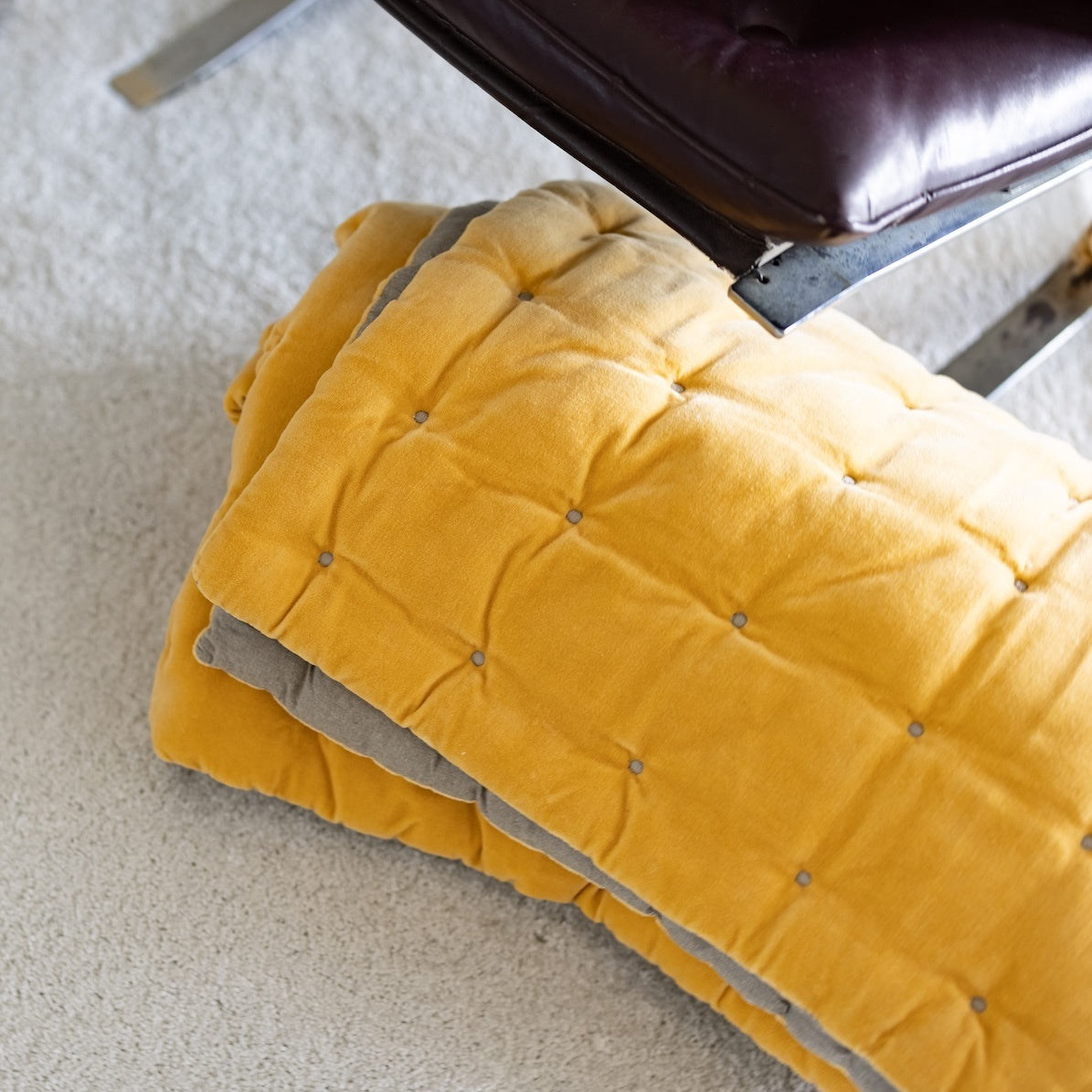 camino da letto tinta unita elise mais, colore mais, taglia 90 x 240. design moderno e tessuto sostenibile per un’estetica naturale e curata