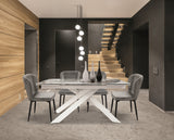 set di 4 sedie soho effetto velluto grigio, dettaglio della struttura in legno, metallo o plastica