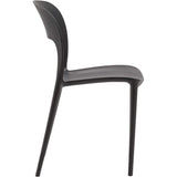 set di 4 sedie fuerteventura in polipropilene nere, dettaglio della finitura in metallo, plastica o legno trattato