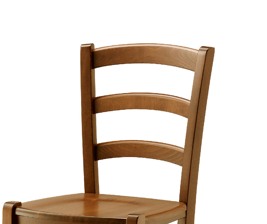 set di 2 sedie appia in legno massello noce, dettaglio della struttura in legno, metallo o plastica