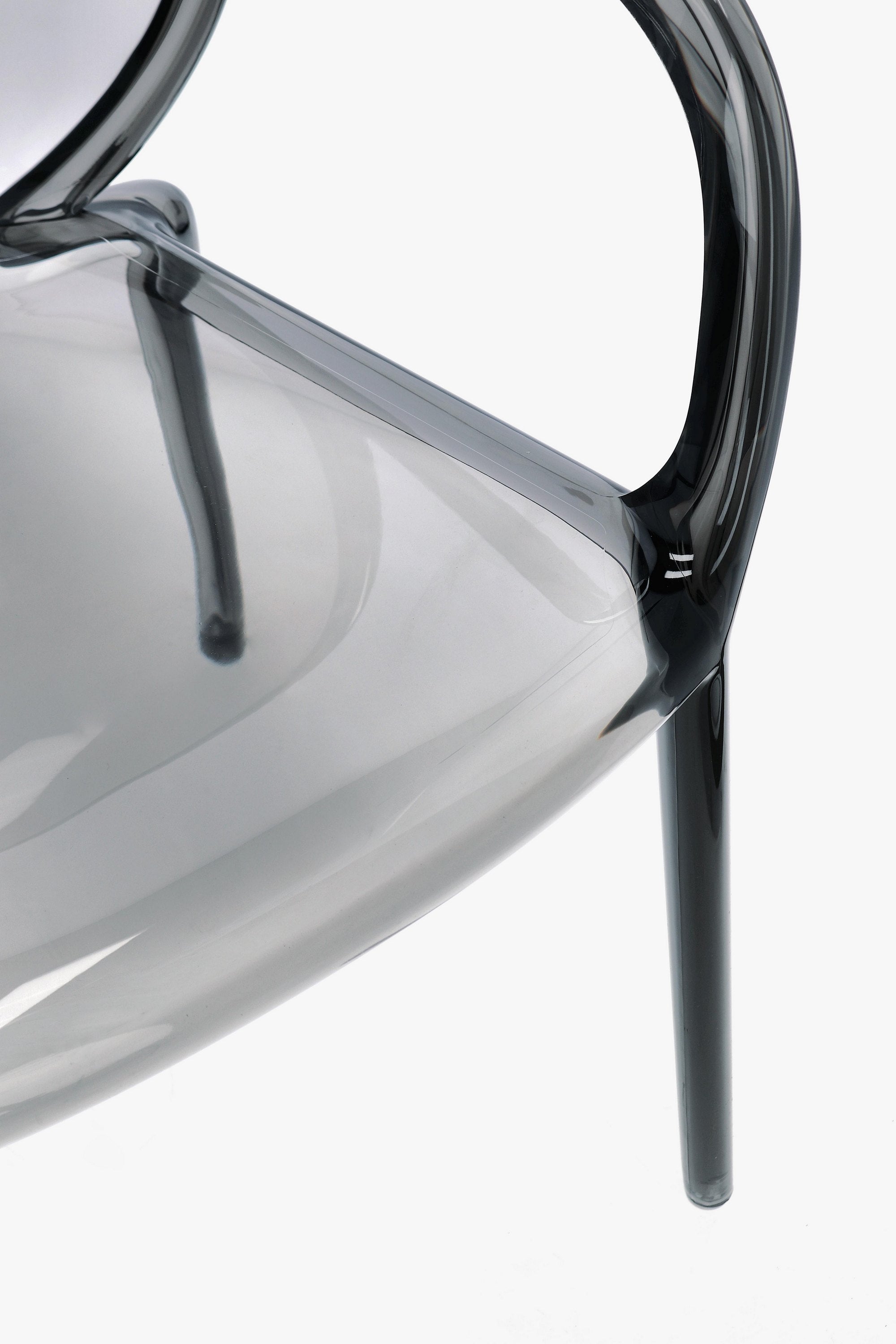 set di 4 sedie camilla in policarbonato trasparente fumé, impilabili, struttura robusta con rivestimento di qualità