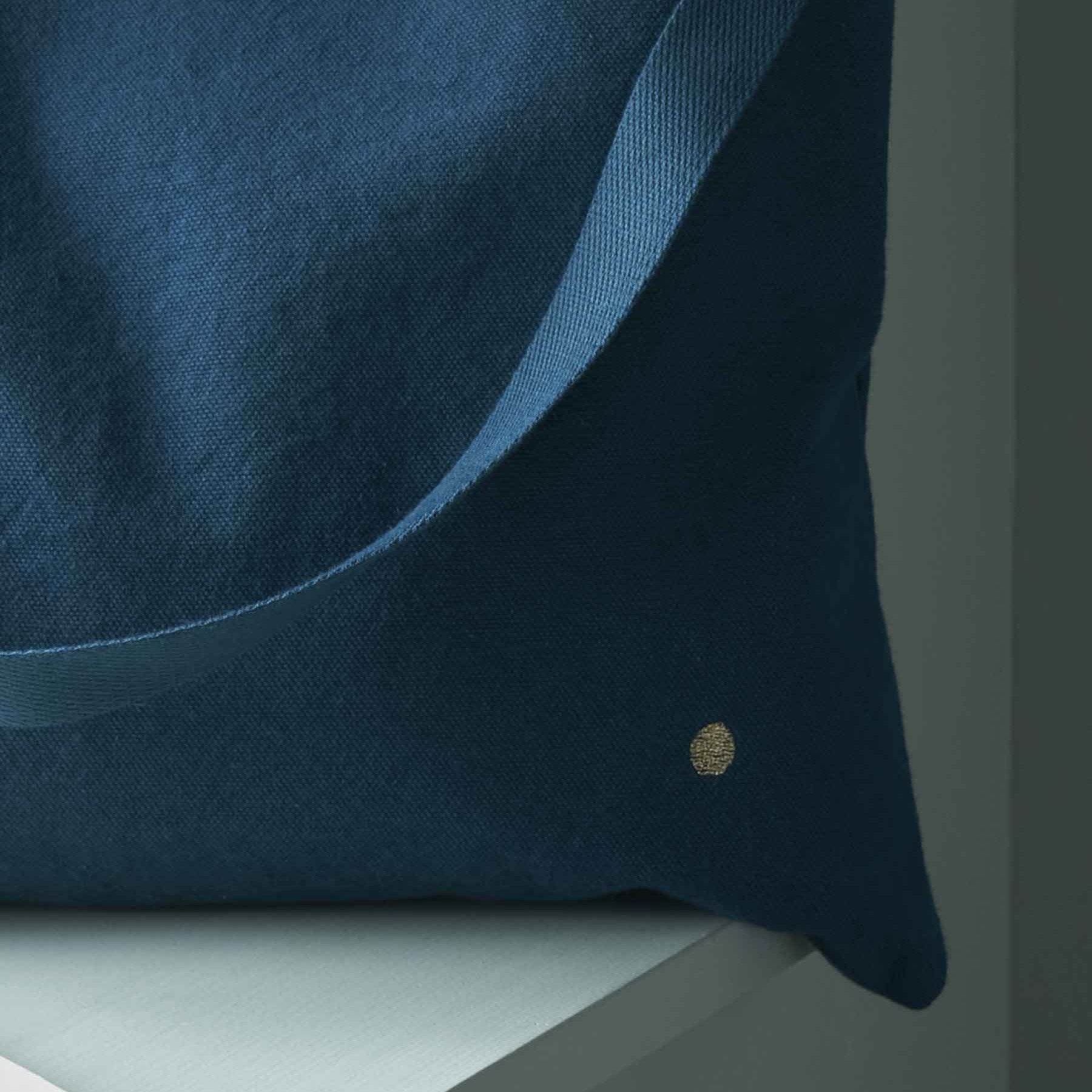 sac city iona uragano, colore uragano, taglia 38 x 38. compatta ma capiente, perfetta per ogni esigenza urbana