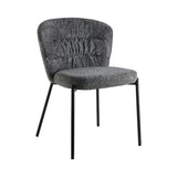 sedia imbottita cami in tessuto teddy grigio, dettaglio dell’imbottitura morbida e confortevole