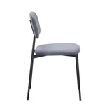 sedia shen in vellutino colore grigio e struttura in metallo nero, perfetta combinazione di eleganza e comfort