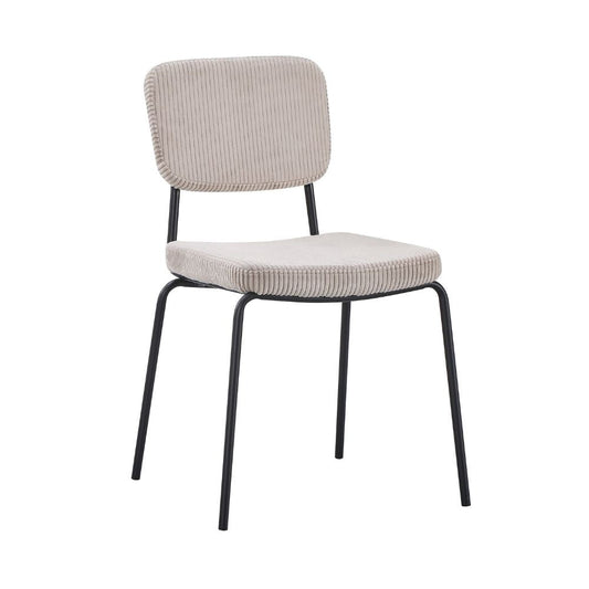 sedia juno in tessuto colore taupe e struttura in metallo nero, dettaglio dell’imbottitura morbida e confortevole