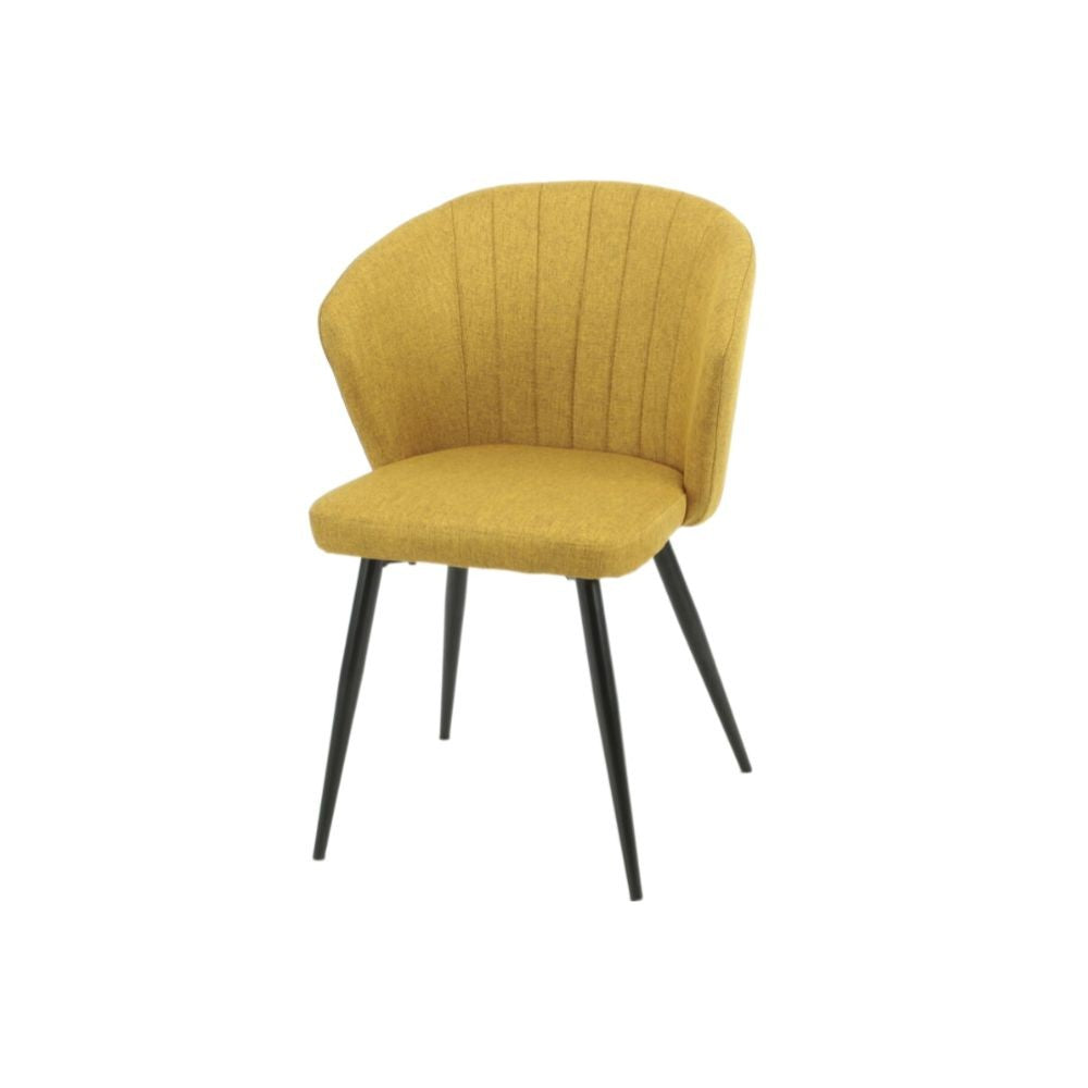 sedia krid tessuto giallo e piedi metallo nero, vista ambientata in soggiorno o sala da pranzo