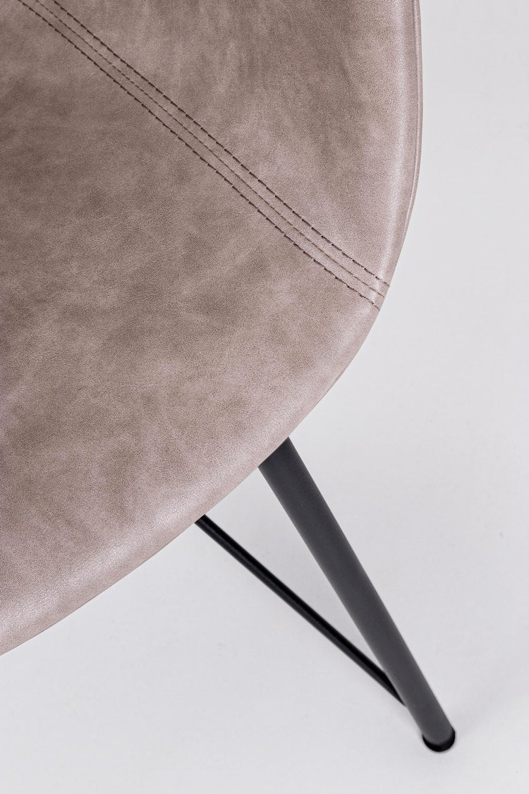 set di 2 poltroncine warhol in similpelle beige e gambe in acciaio nero, con braccioli, design sofisticato e funzionale per...