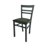 sedia cromica verde, dettaglio della lavorazione naturale del legno