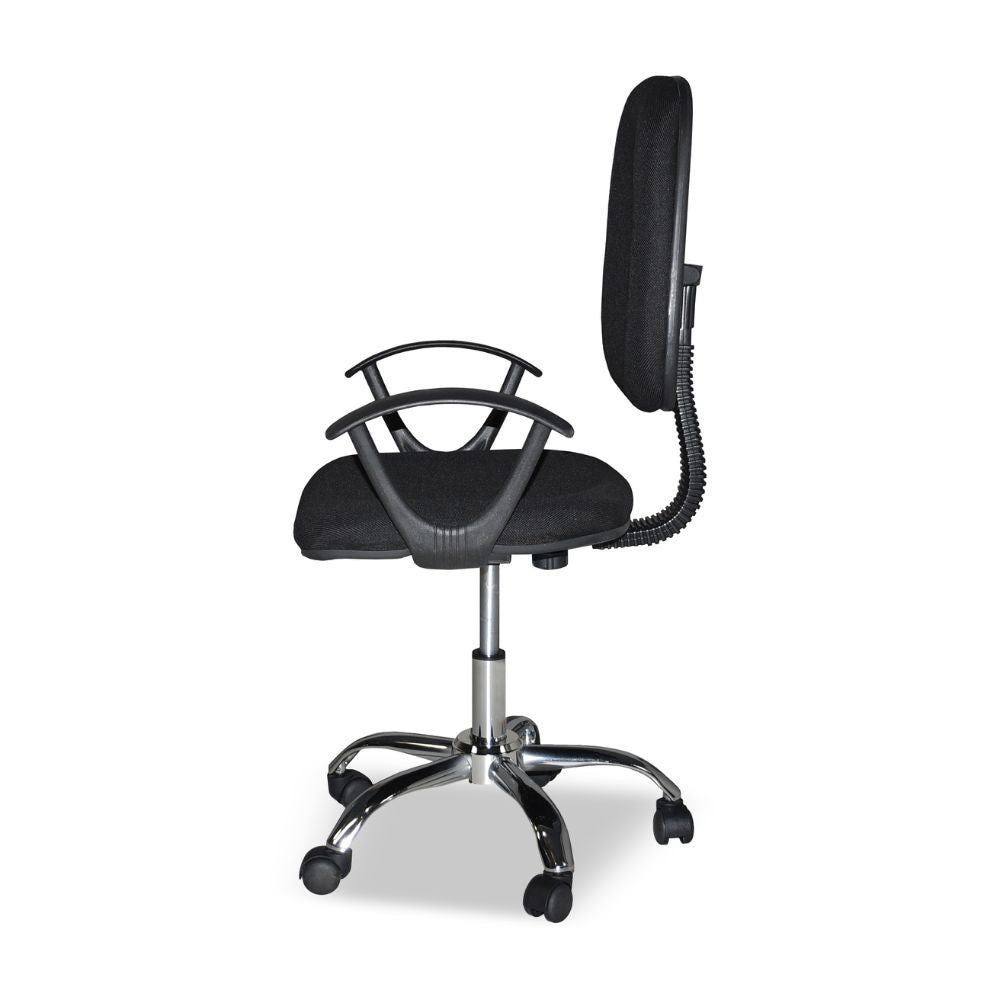 poltrona da ufficio cr131 in tessuto nero e base cromata, meccanismo reclinabile e regolabile in altezza