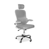 sedia da ufficio ergonomica vibes con struttura bianca e seduta in tessuto a rete grigio con base cromata, dettaglio di schienale regolabile e braccioli imbottiti