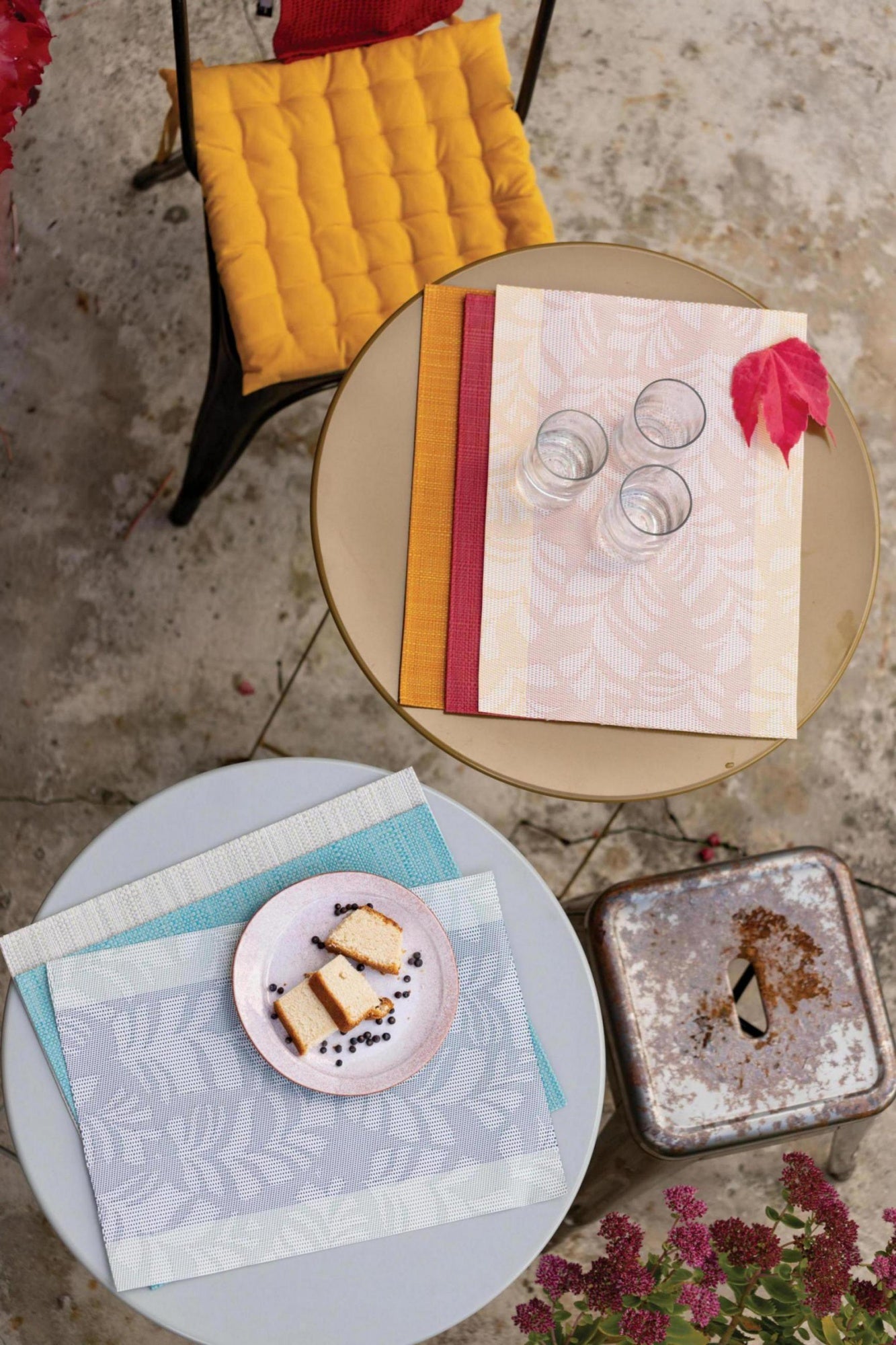 set da tavola hoja pavone, colore pavone, taglia 33 x 45. perfetto per apparecchiare con eleganza ogni giorno