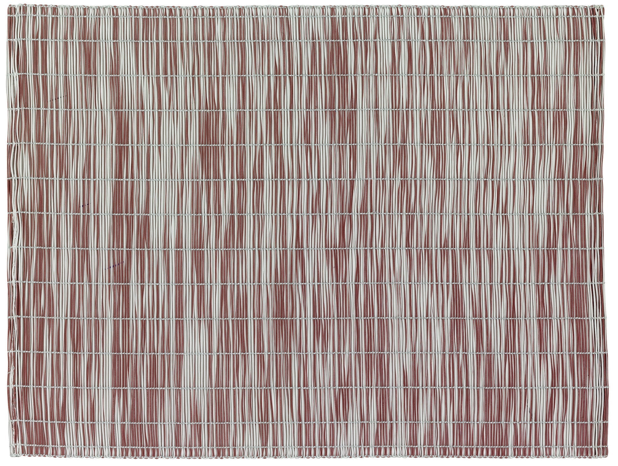 set da tavola treza fecce di vino, colore fecce di vino, taglia 33 x 45. coordinato da tavola piegato con vista completa su sfondo neutro