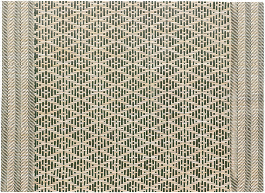 set da tavola kadra verde abete, colore verde abete, taglia 33 x 45. realizzato in 75% pvc 25% poliestere, unisce estetica e funzionalità per ogni pasto