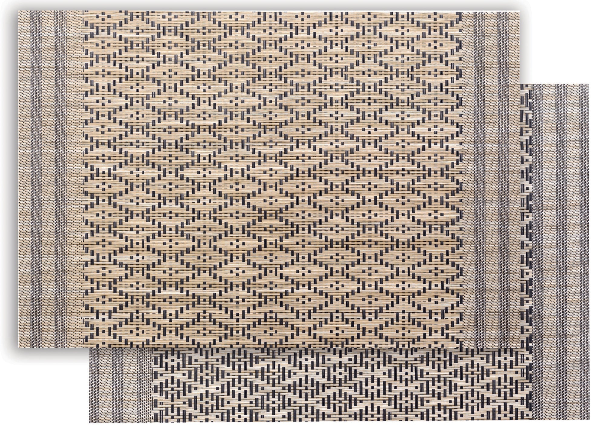 set da tavola kadra naturale/nero, colore naturale/nero, taglia 33 x 45. coordinato da tavola piegato con vista completa su sfondo neutro