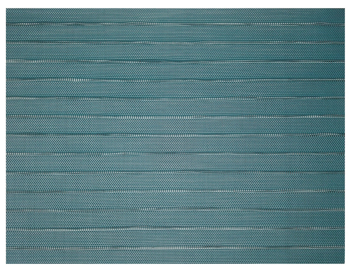 set da tavola manoka pavone, colore pavone, taglia 33 x 45. coordinato da tavola piegato con vista completa su sfondo neutro