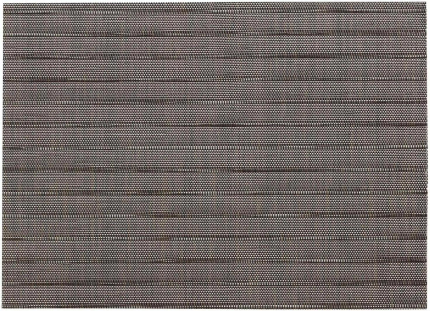 set da tavola manoka caffè, colore caffè, taglia 33 x 45. coordinato da tavola piegato con vista completa su sfondo neutro