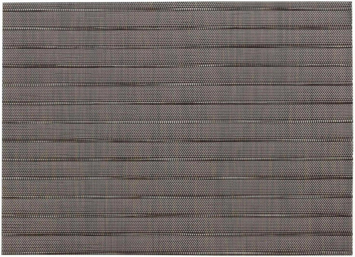 set da tavola manoka caffè, colore caffè, taglia 33 x 45. coordinato da tavola piegato con vista completa su sfondo neutro