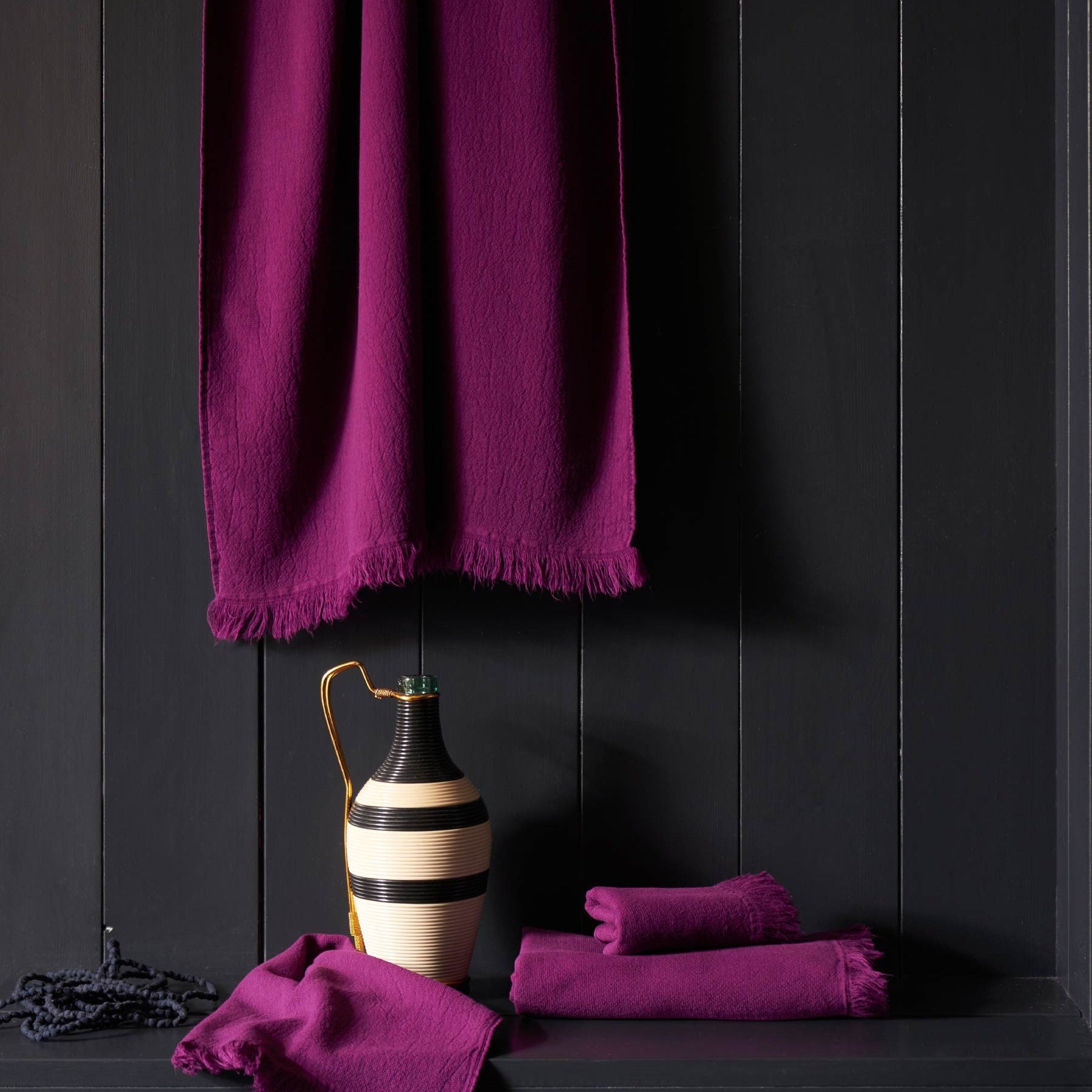 set di 2 asciugamani ospiti luna pioggia viola, colore pioggia viola, taglia 50 x 30. realizzato in 100% cotone bio, ideale per offrire comfort agli ospiti