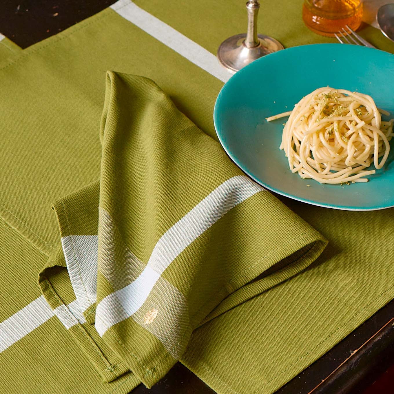 set di 2 tovaglioli la nonna pistacchio, colore pistacchio, taglia 45 x 45. realizzato in 100% cotone bio, perfetto per una tavola elegante e curata