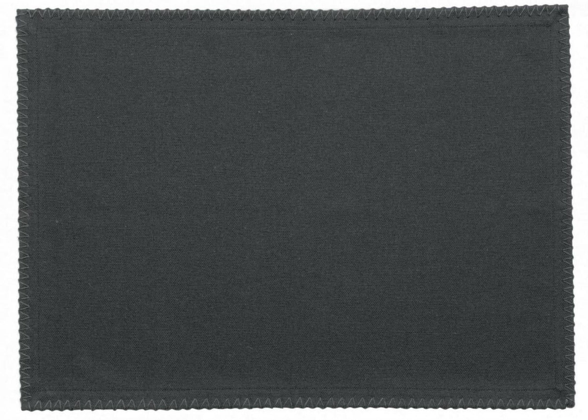 set di 4 tovagliette riciclate delia ombra, colore ombra, taglia 33 x 45. tovaglietta in tessuto naturale perfettamente disposta su tavolo in legno