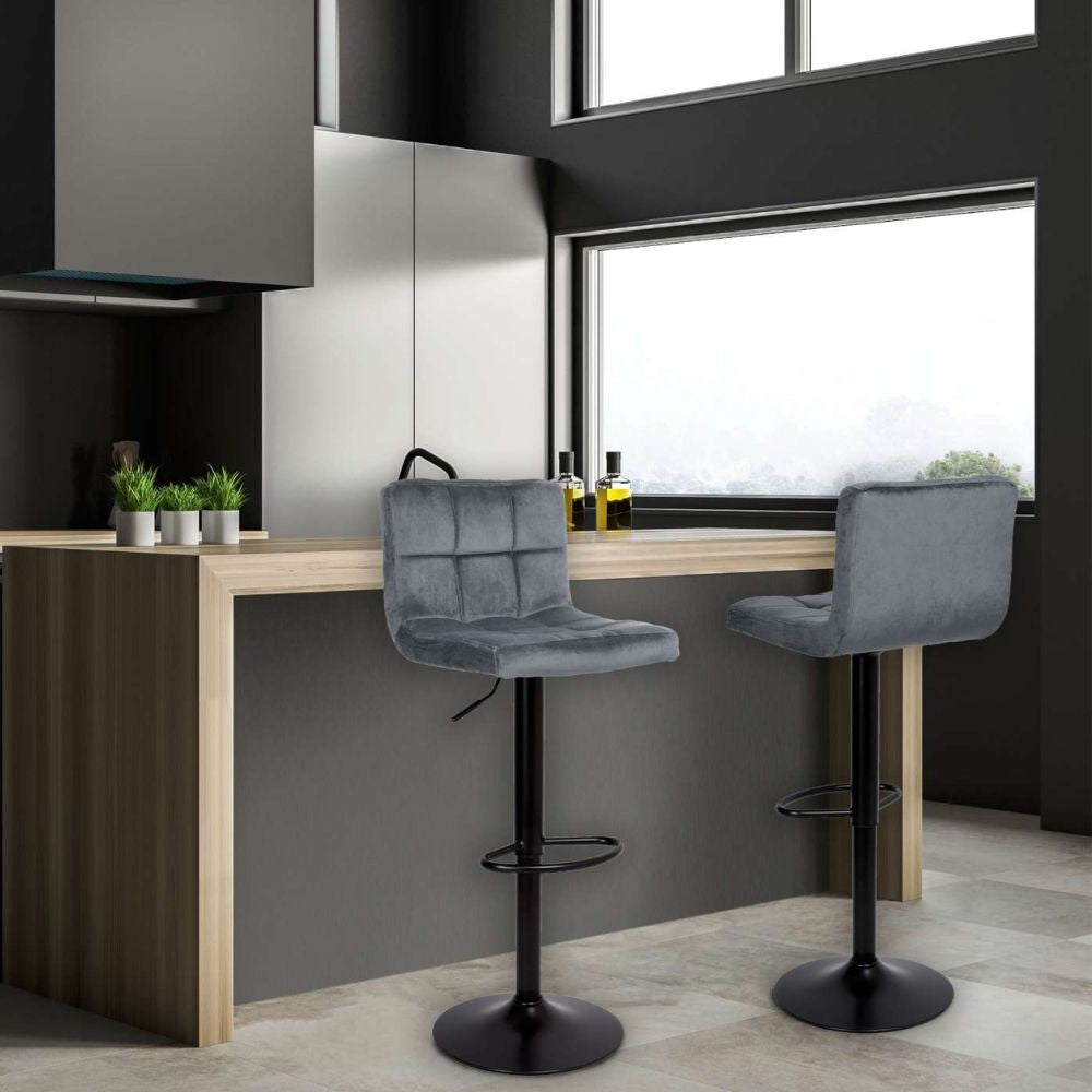 sgabello regolabile mosva colore grigio con gambe nere opache, sgabello moderno per cucina, bar o penisola