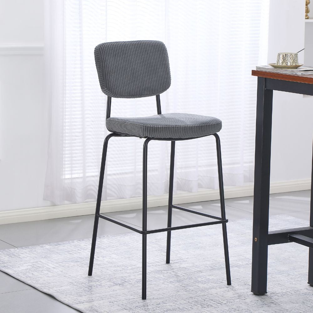 sgabello juno in tessuto colore grigio scuro e struttura in metallo nero, sgabello moderno per cucina, bar o penisola