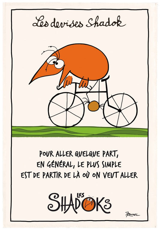 asciugamano shadok a velo ecru, colore ecru, taglia 48 x 72. strofinaccio piegato su fondo neutro per mostrare texture e finiture