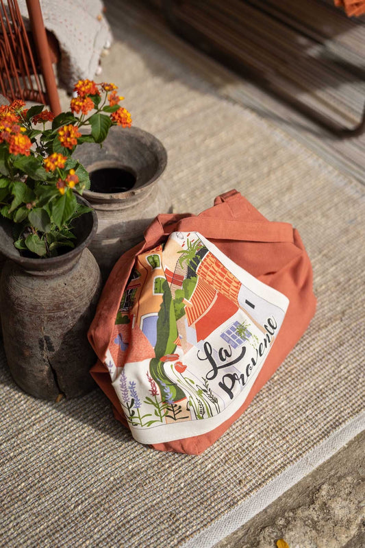 strofinaccio village provence ecru, colore ecru, taglia 48 x 72. confezionato in 100% cotone, assorbenza e resistenza per ogni esigenza in cucina