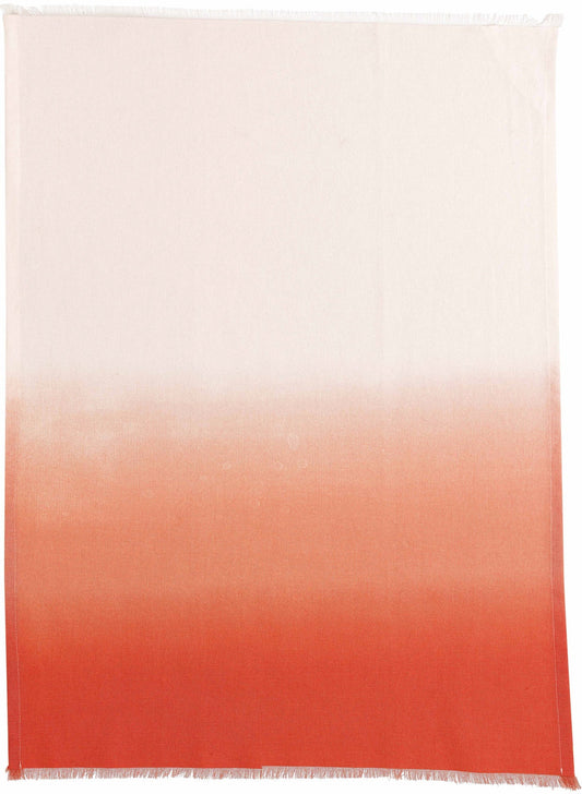 strofinaccio riciclato tie&dye pesca, colore pesca, taglia 50 x 70. strofinaccio piegato su fondo neutro per mostrare texture e finiture