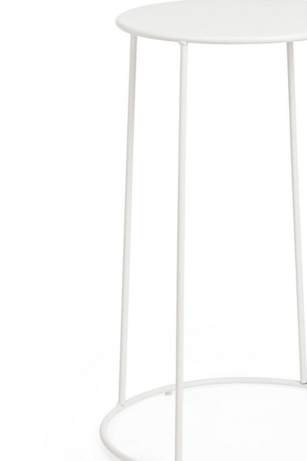 set di 4 tavolini austin in acciaio bianco, vista ambientata su terrazza o veranda