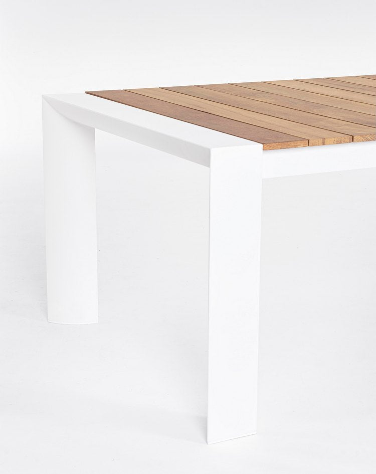 tavolo allungabile cameron in alluminio bianco e legno teak 253×110 cm – 384×110 cm, facile da pulire e da spostare...