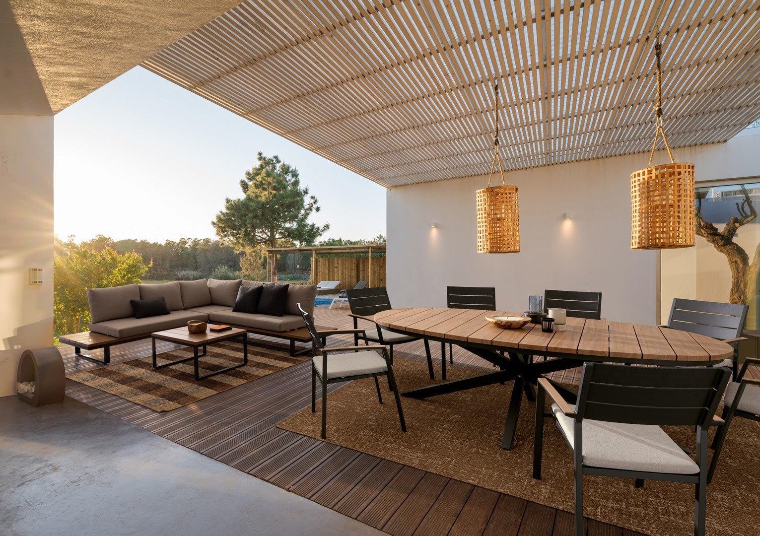 tavolo fisso zelmar effetto legno e struttura in alluminio antracite 218×115 cm, design resistente e dal look naturale